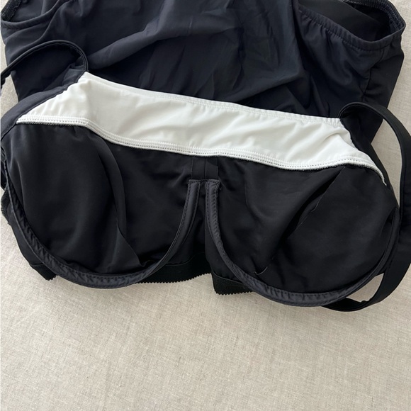 Miracle suit One Piece 16W - Picture 9 of 9